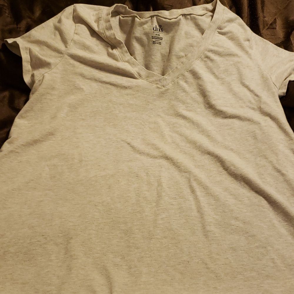 Short sleeved maternity top xl  dup brand